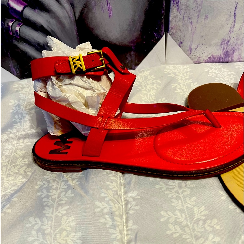 Brand New Pair of Michael Kors Pearson Thong Sandals